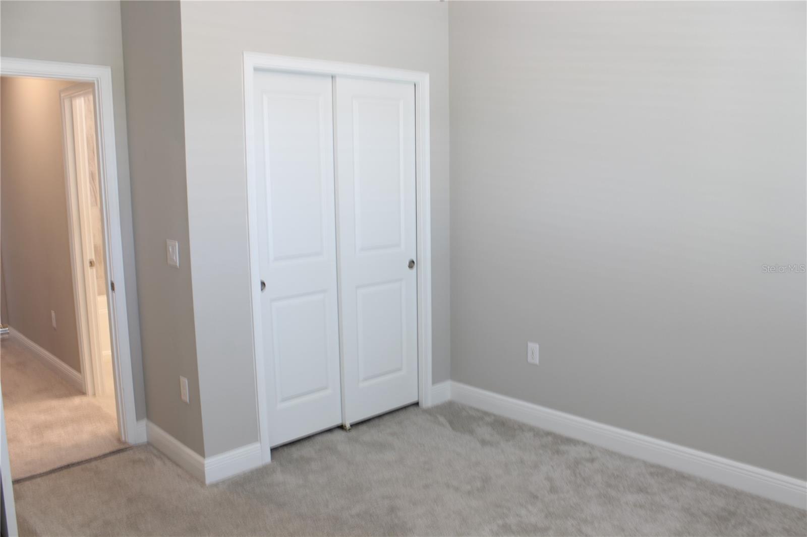 Image 7 of 32 For 5721 Long Shore Loop