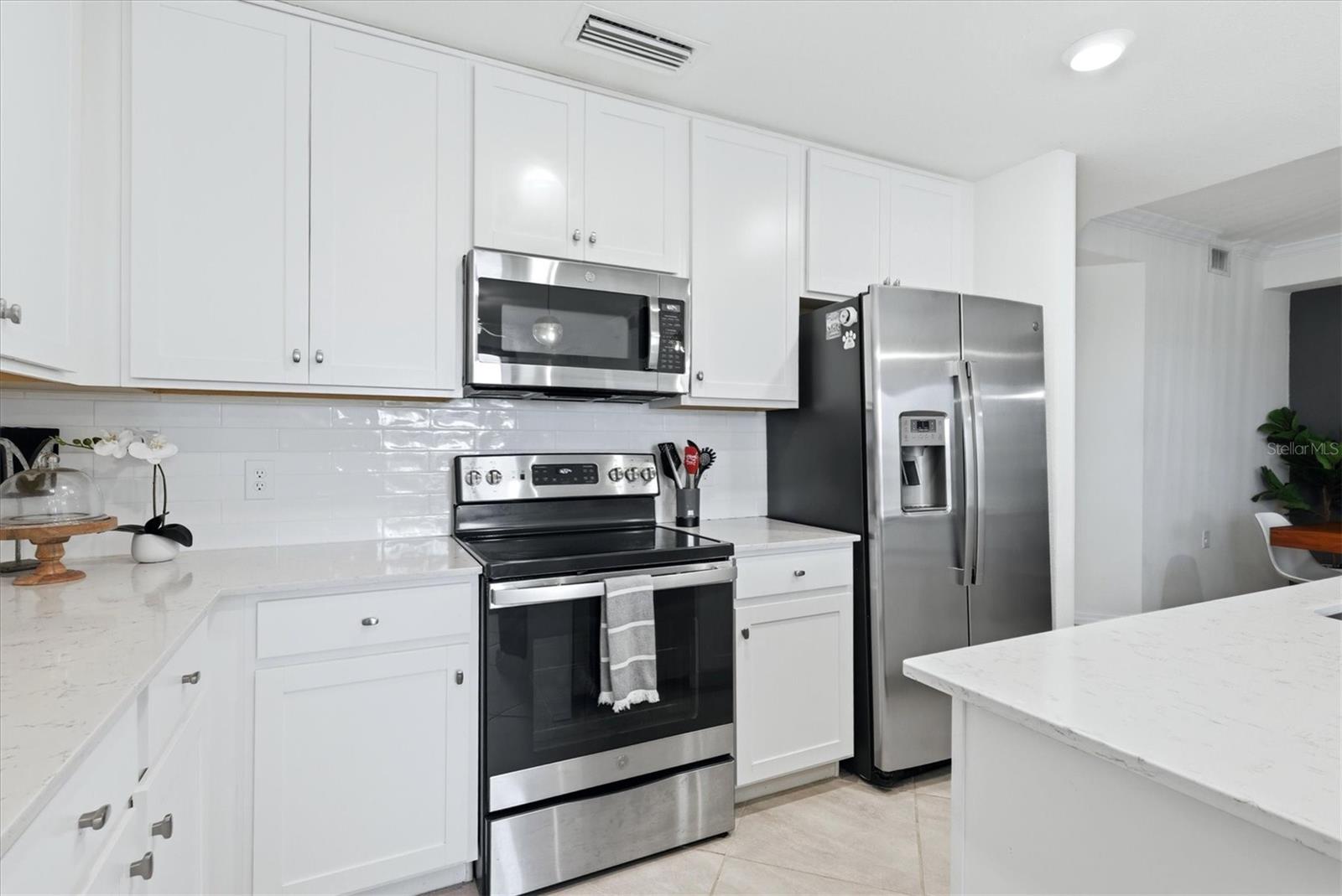 Image 19 of 46 For 17626 Gawthrop Drive 208