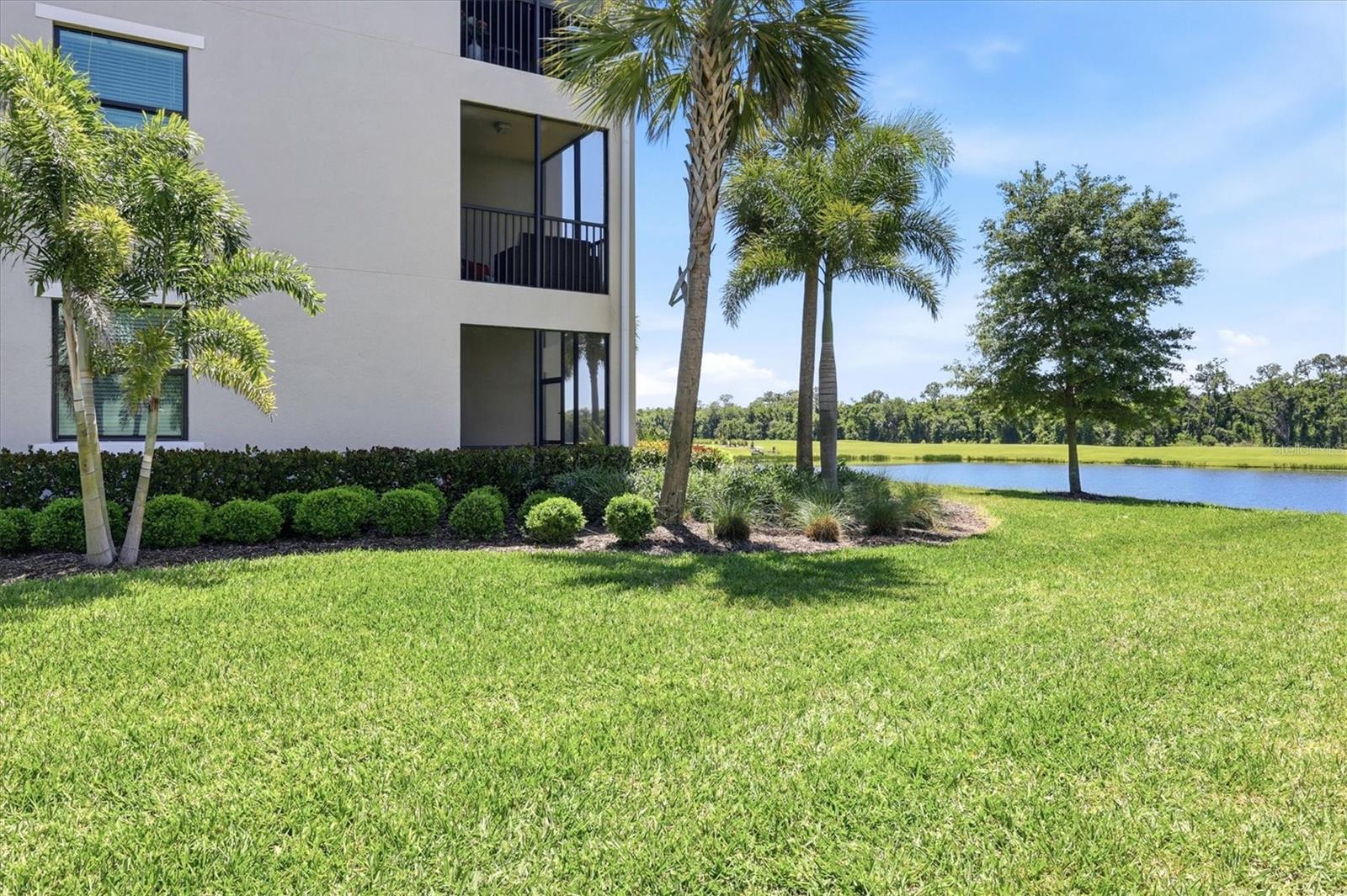 Image 31 of 46 For 17626 Gawthrop Drive 208