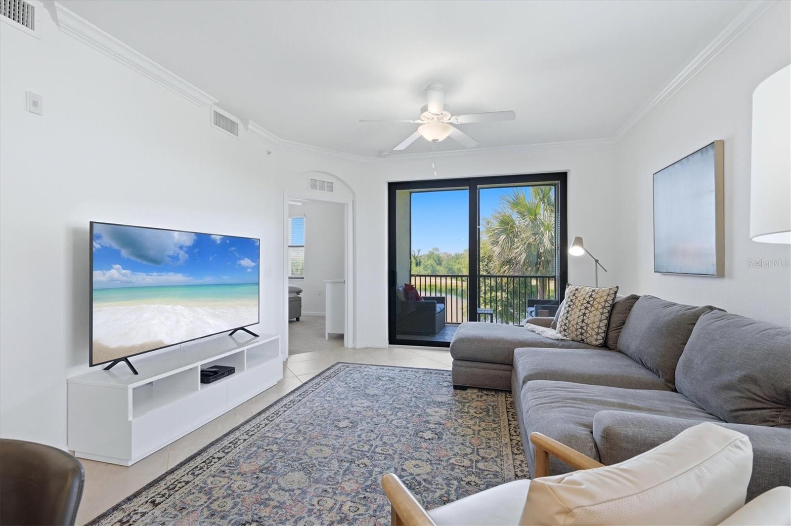 Image 5 of 46 For 17626 Gawthrop Drive 208