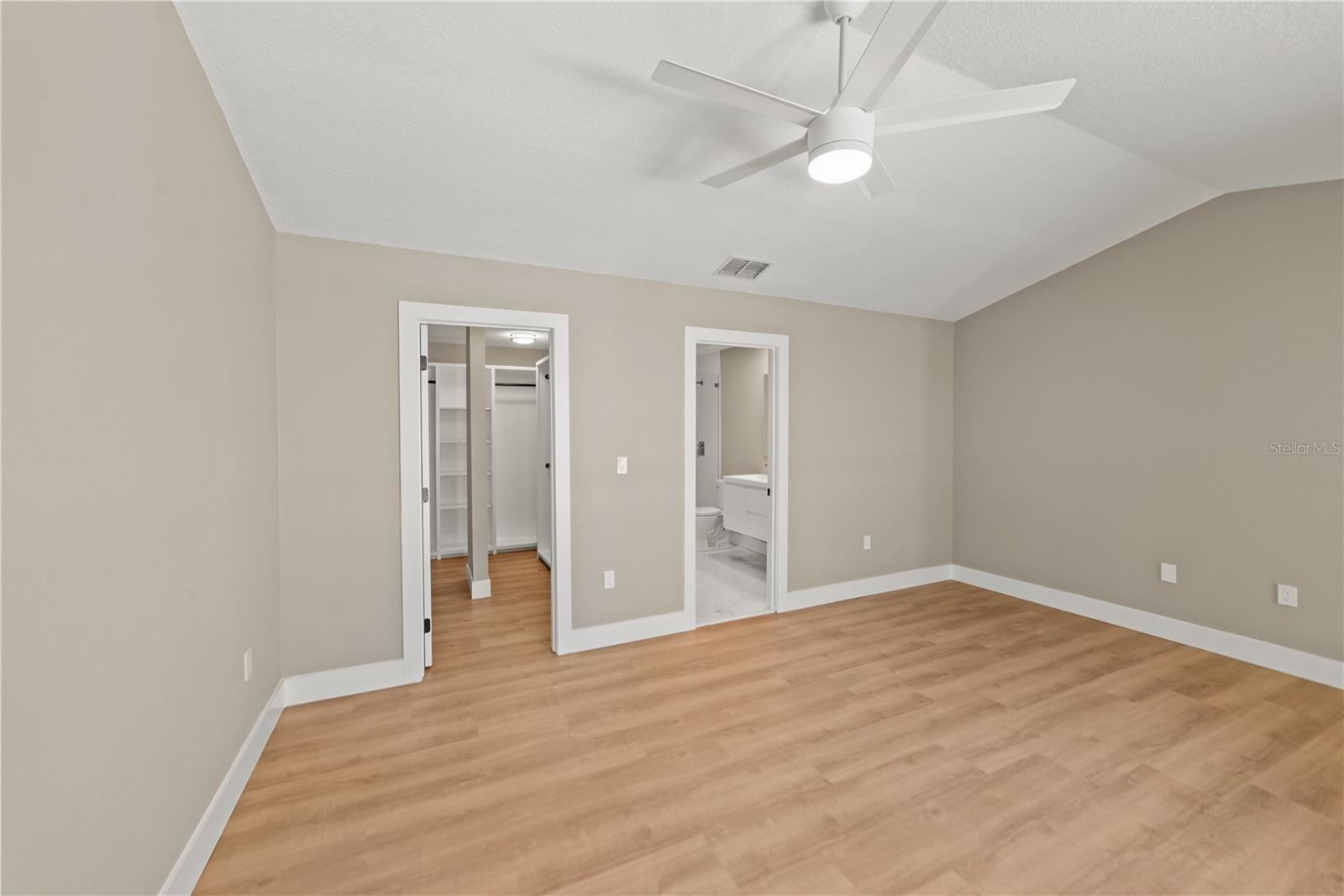 Image 18 of 25 For 479 Bonnie Boulevard