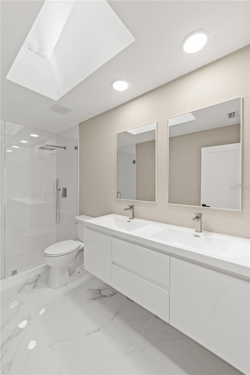 Image 20 of 25 For 479 Bonnie Boulevard