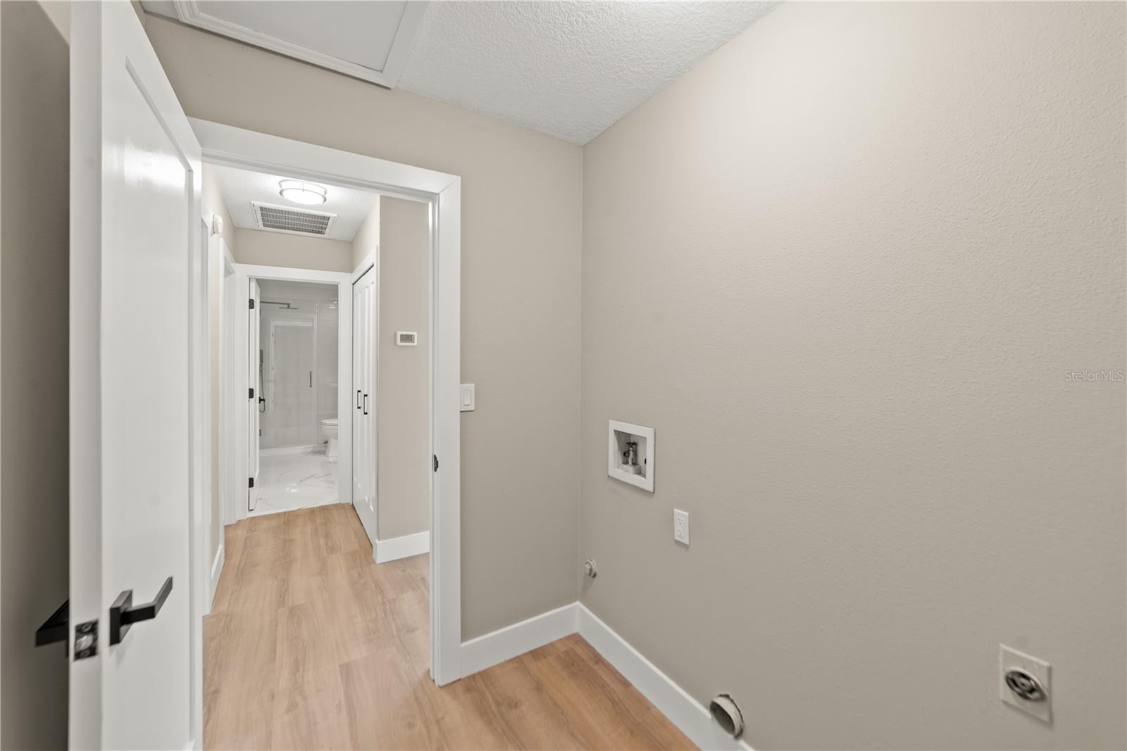 Image 24 of 25 For 479 Bonnie Boulevard