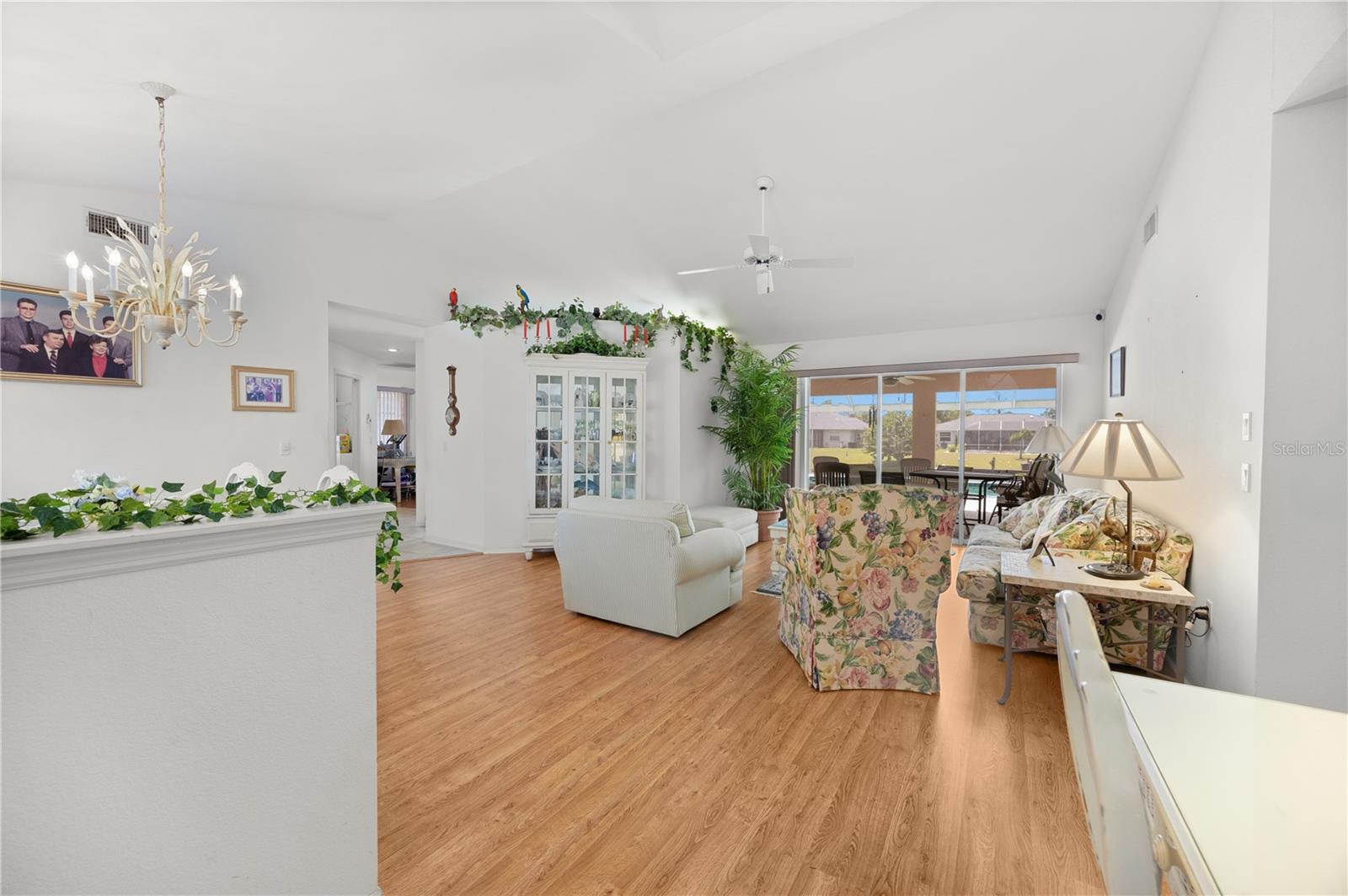 Image 4 of 31 For 184 Mark Twain Lane