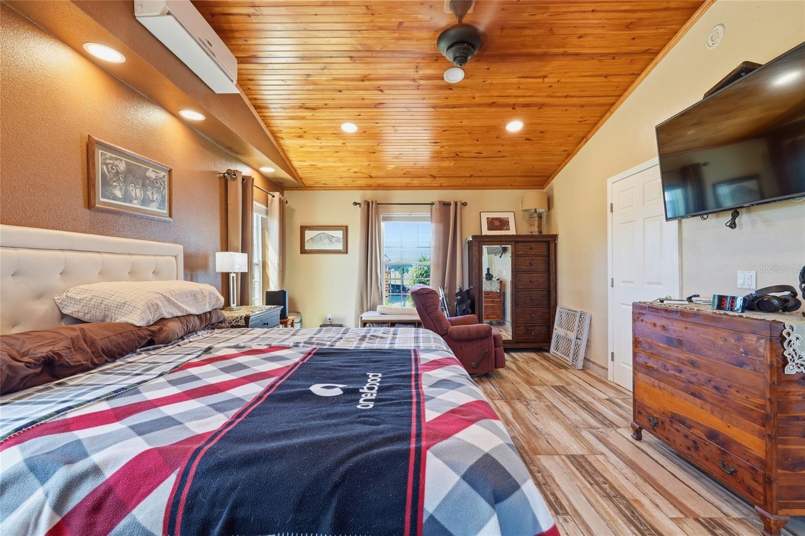 Image 22 of 70 For 15470 State Road 62