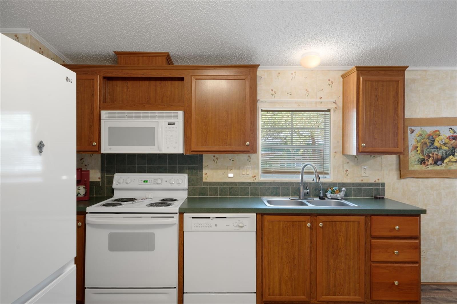 Image 23 of 55 For 11143 Baltimore Street