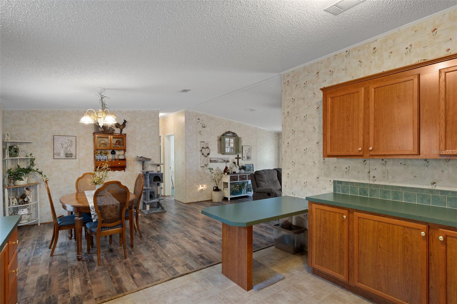 Image 24 of 55 For 11143 Baltimore Street