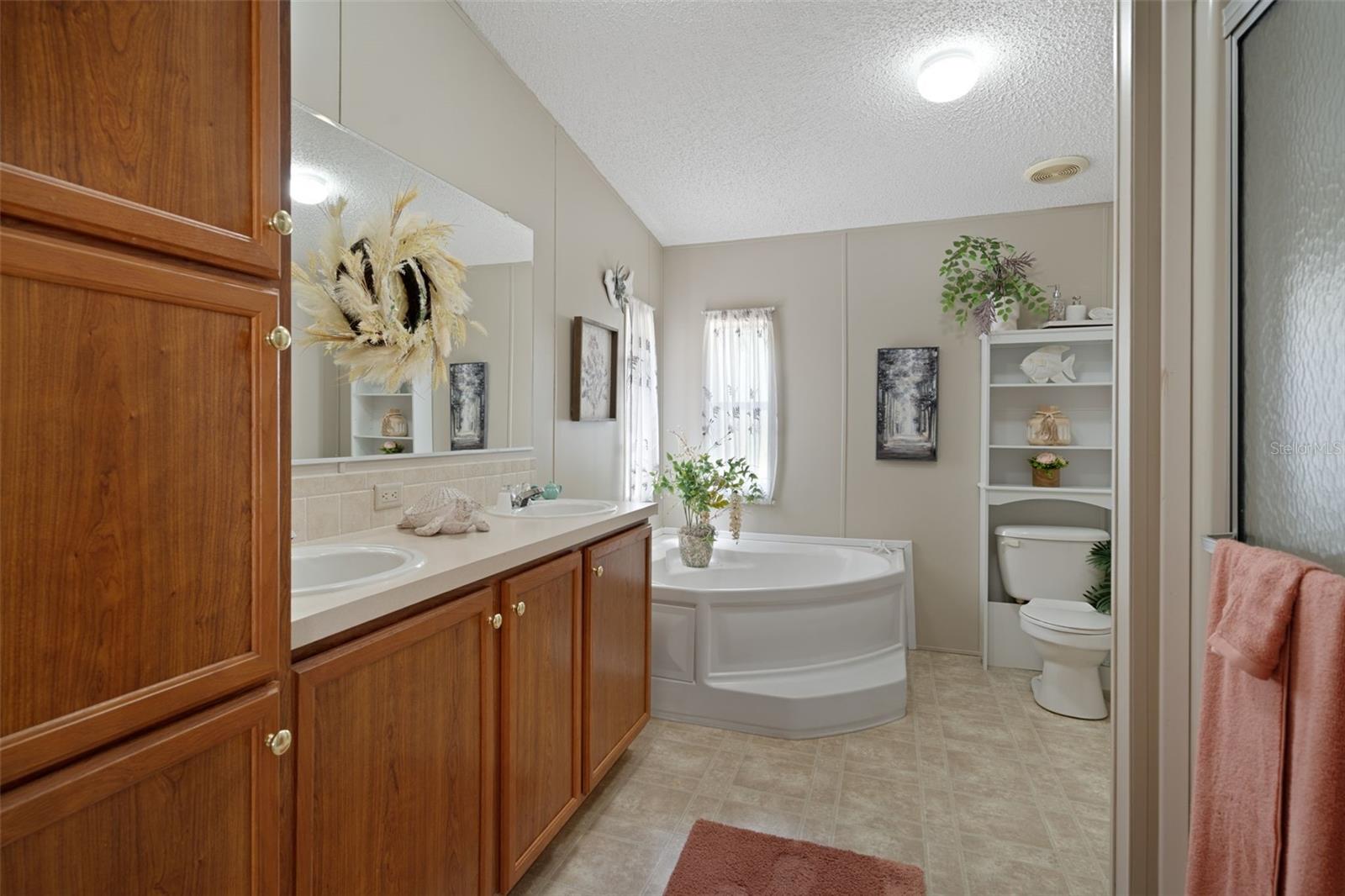 Image 29 of 55 For 11143 Baltimore Street