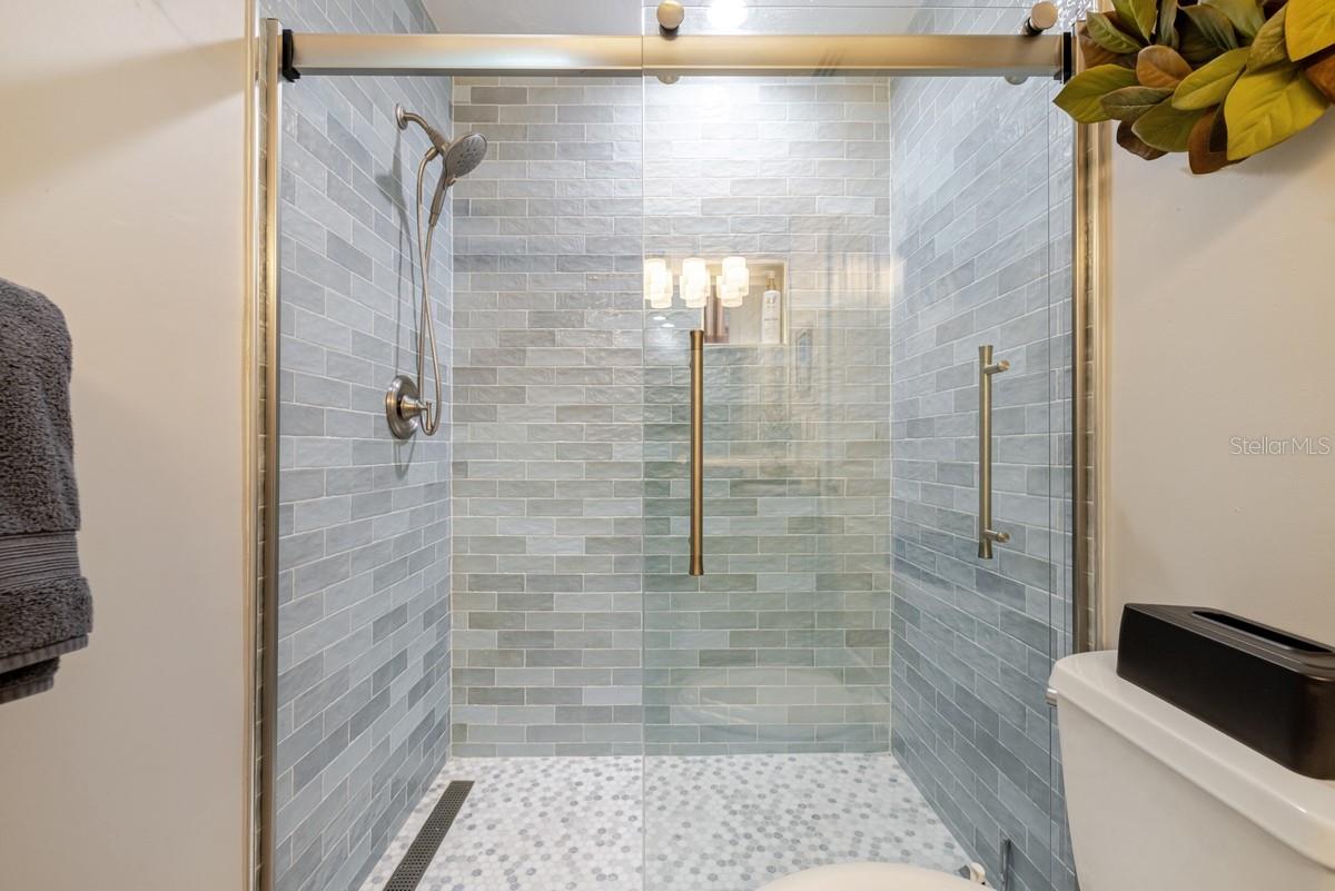 Image 30 of 49 For 6777 Danah Court