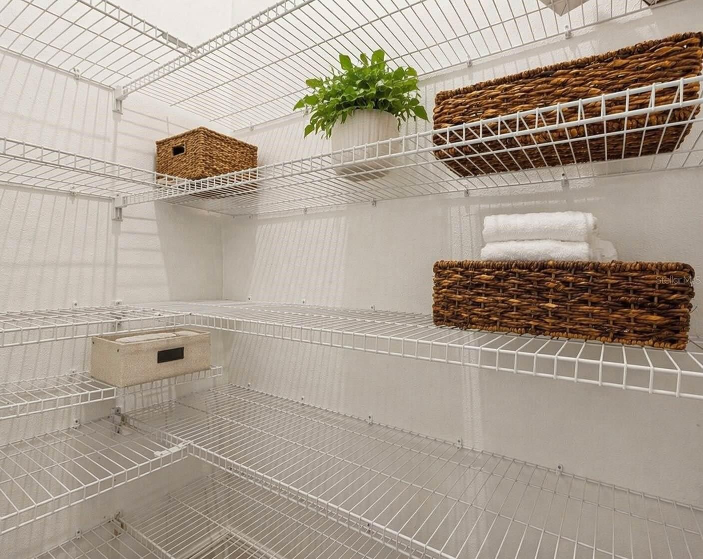 Image 26 of 35 For 3557 Secluded Court