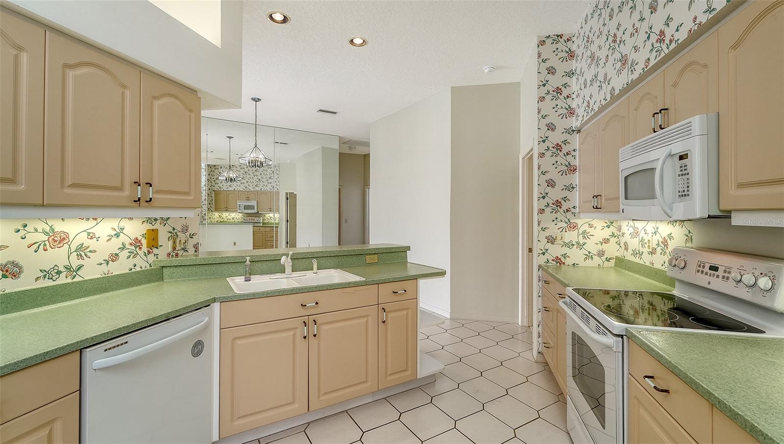 Image 13 of 66 For 3295 Alex Findlay Place