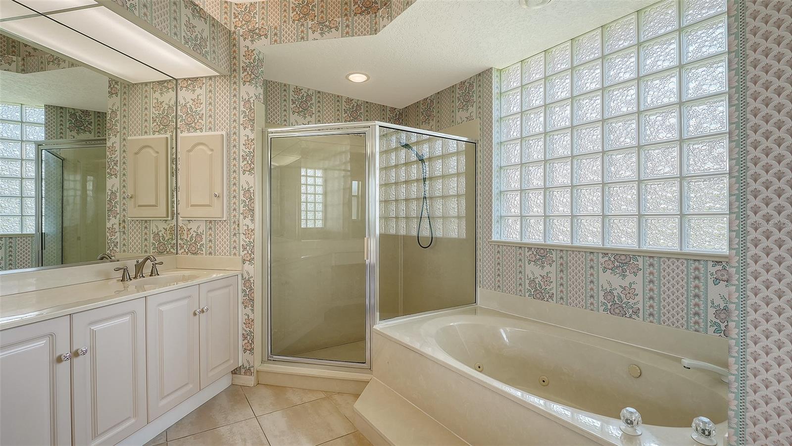 Image 24 of 66 For 3295 Alex Findlay Place