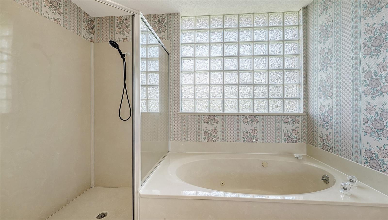 Image 25 of 66 For 3295 Alex Findlay Place