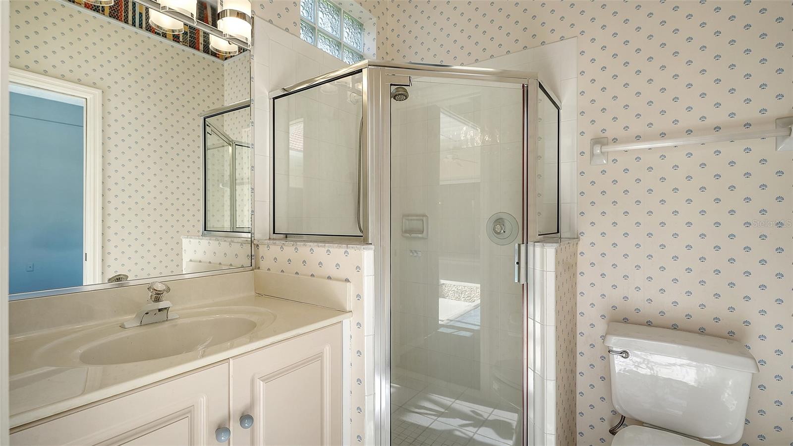 Image 31 of 66 For 3295 Alex Findlay Place