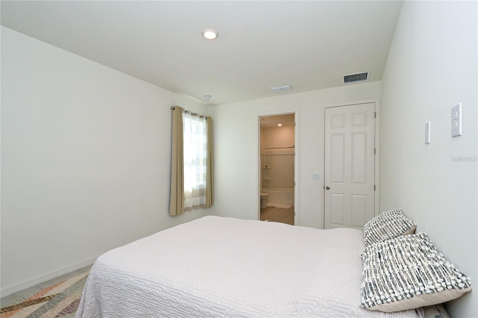 Image 36 of 55 For 3551 74th Avenue Circle E