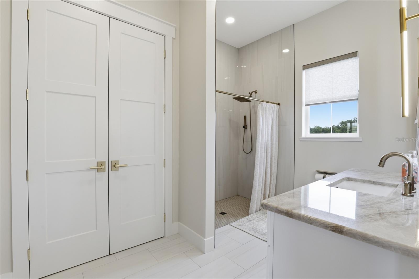 Image 26 of 69 For 18605 County Road 235a