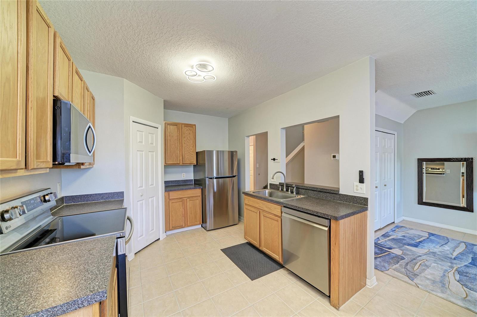 Image 16 of 47 For 14830 Skip Jack Loop