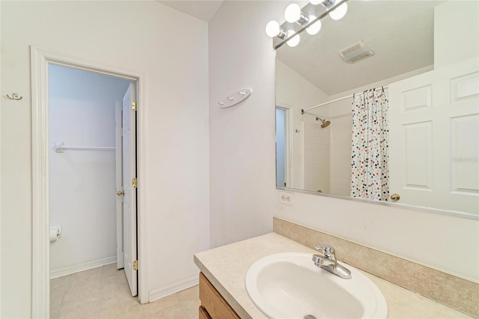 Image 28 of 47 For 14830 Skip Jack Loop