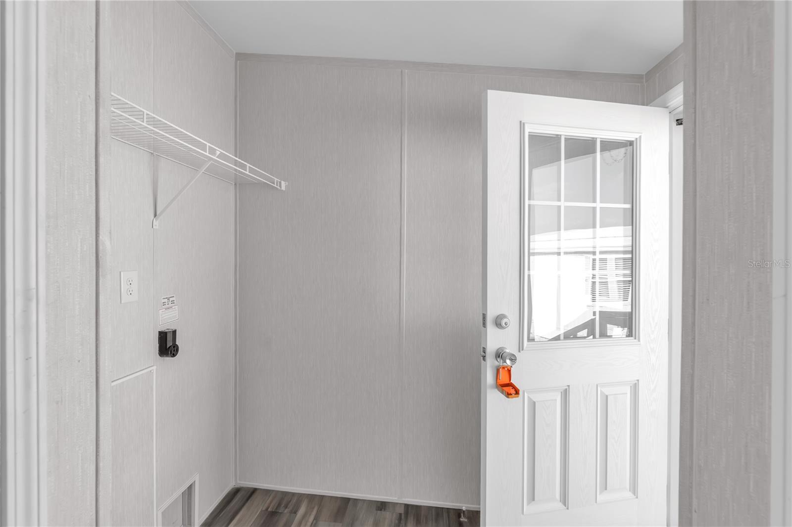 Image 16 of 30 For 2107 Palma Sola Boulevard 13