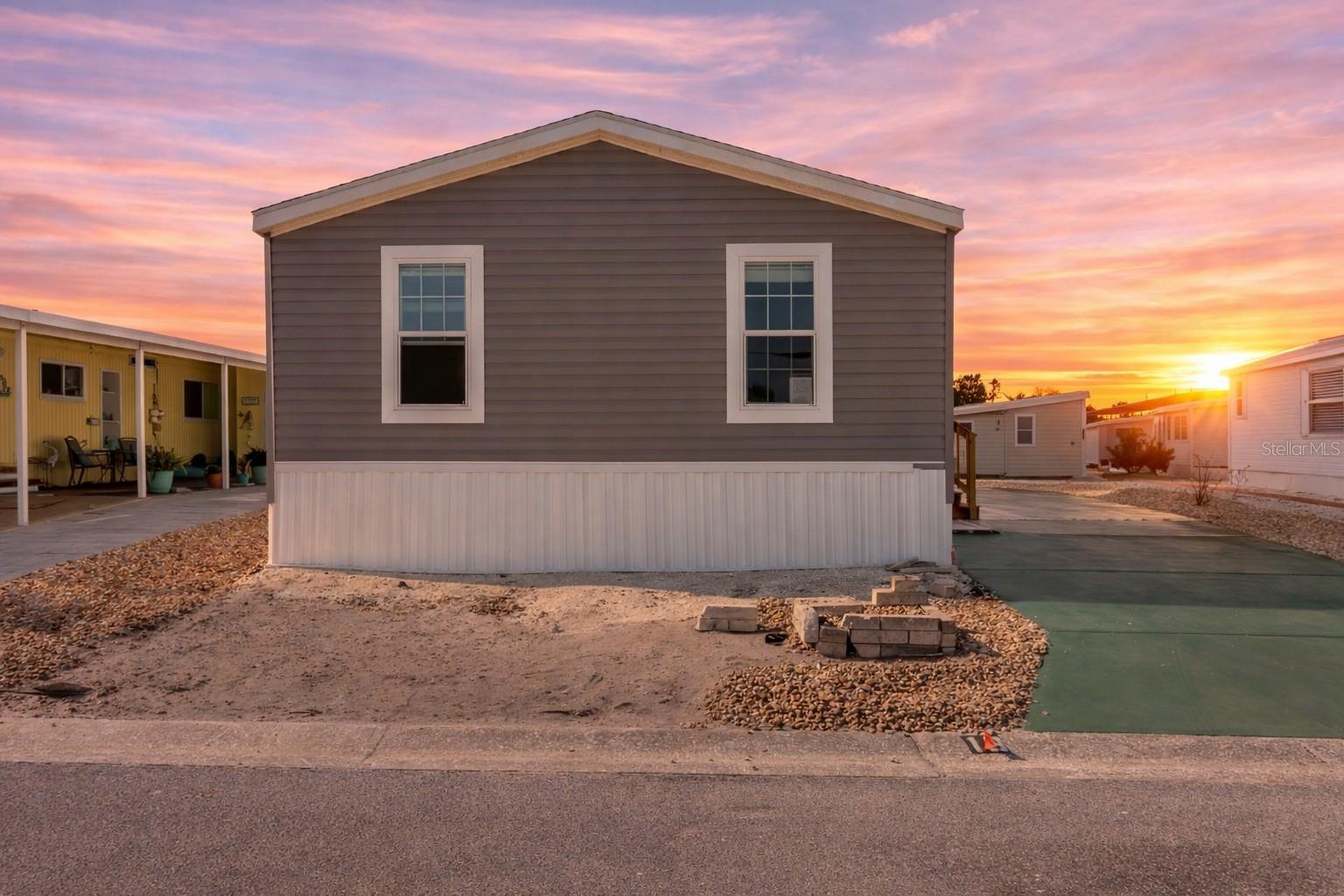 Image 5 of 30 For 2107 Palma Sola Boulevard 13