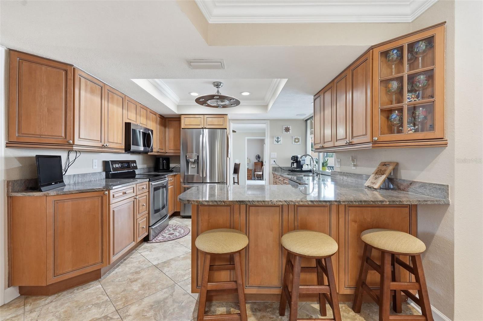 Image 15 of 36 For 5860 Leeland Street S