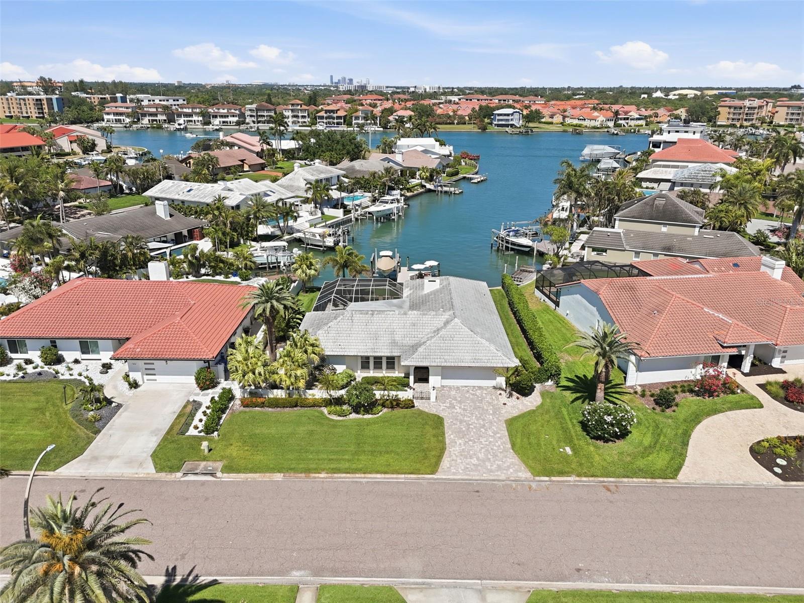 Image 2 of 36 For 5860 Leeland Street S