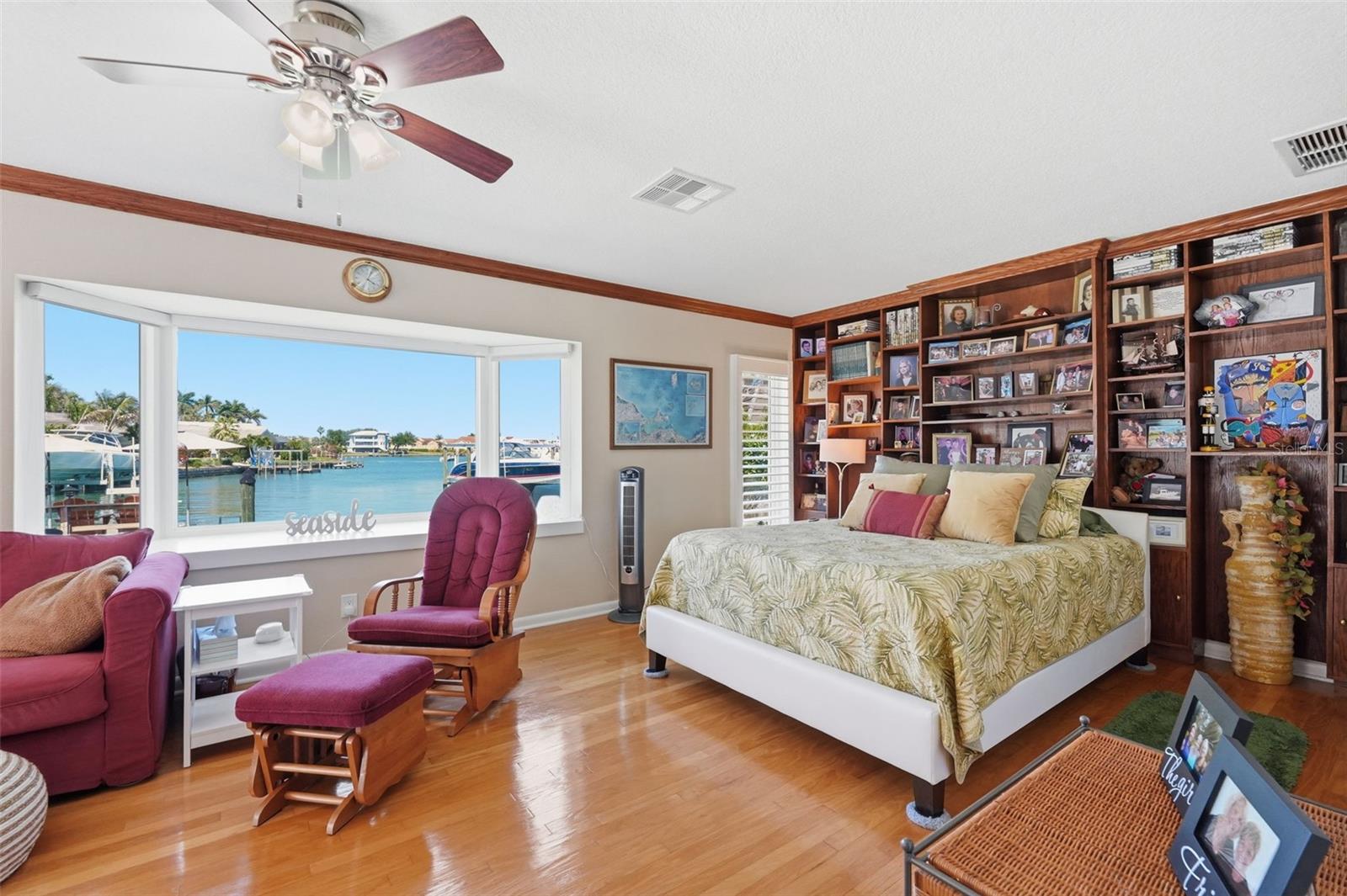 Image 22 of 36 For 5860 Leeland Street S