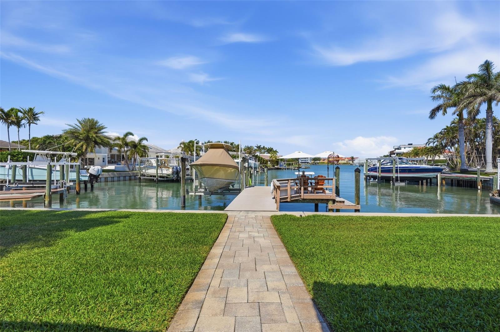 Image 29 of 36 For 5860 Leeland Street S