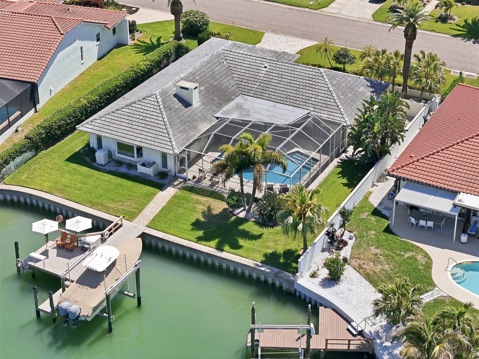 Image 4 of 36 For 5860 Leeland Street S