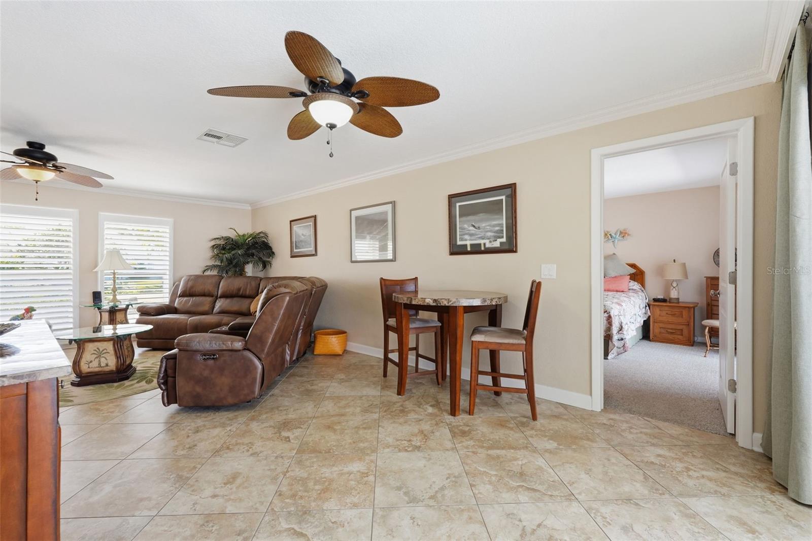 Image 9 of 36 For 5860 Leeland Street S