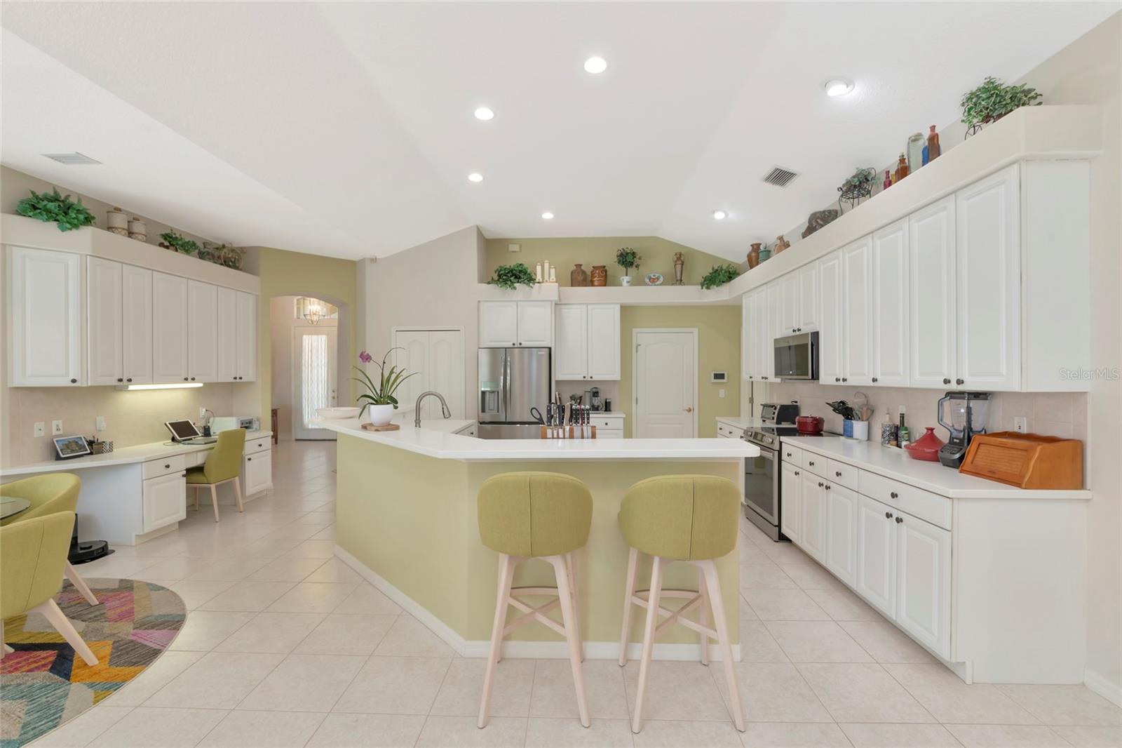 Image 9 of 31 For 4956 Bridgehampton Boulevard