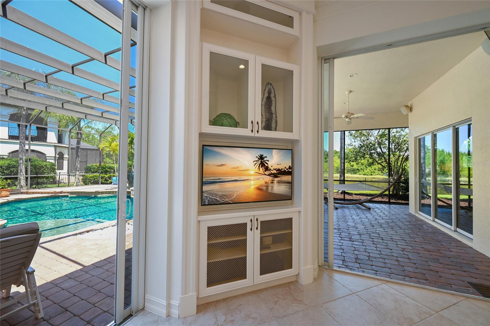 Image 32 of 100 For 6903 Belmont Court