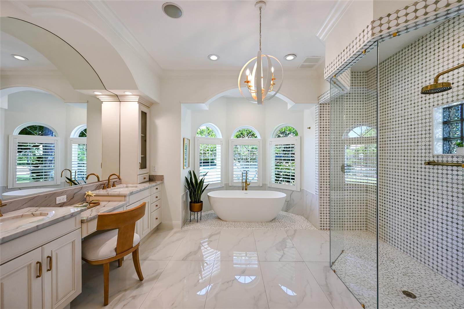 Image 40 of 100 For 6903 Belmont Court