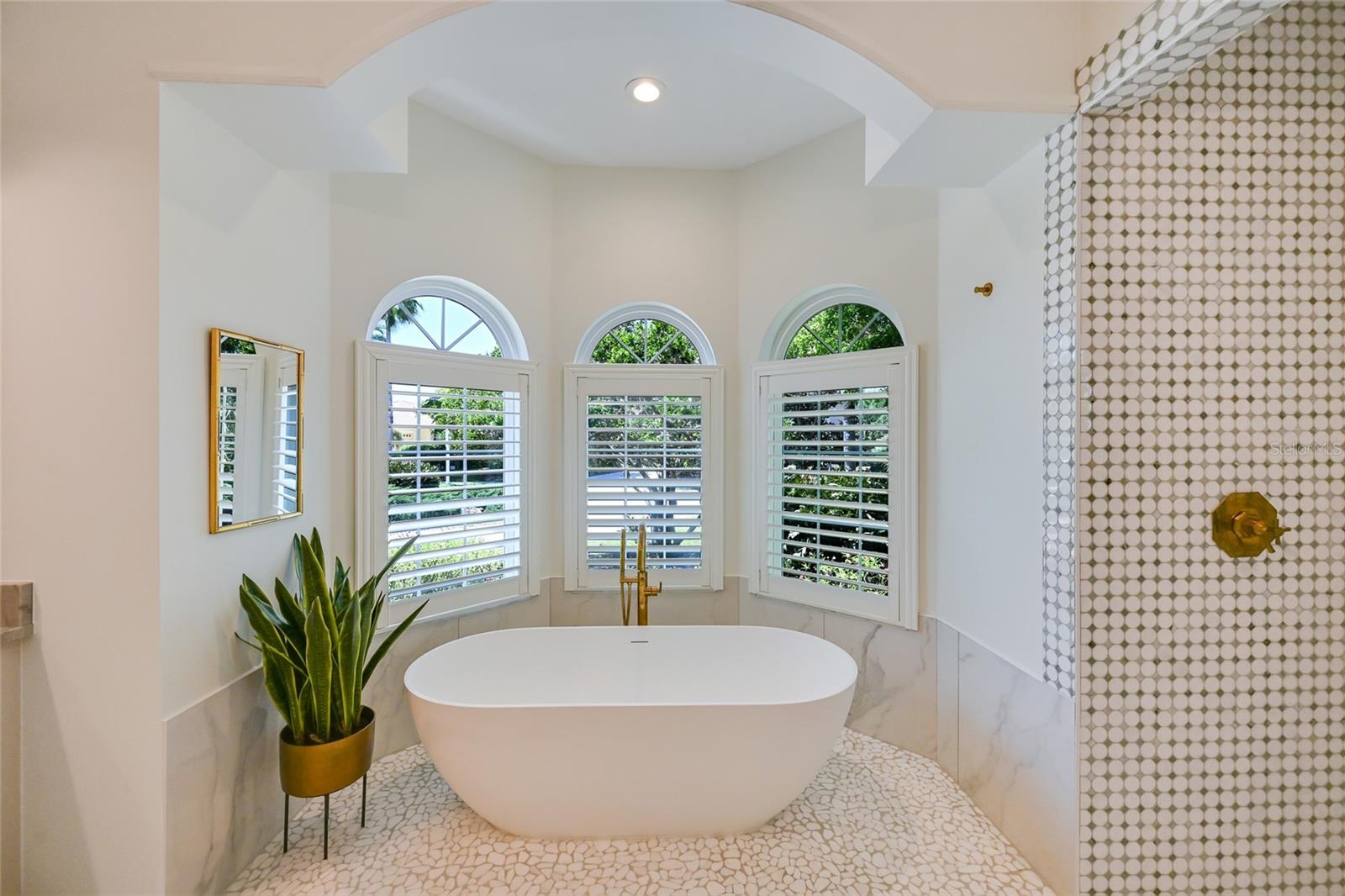 Image 41 of 100 For 6903 Belmont Court