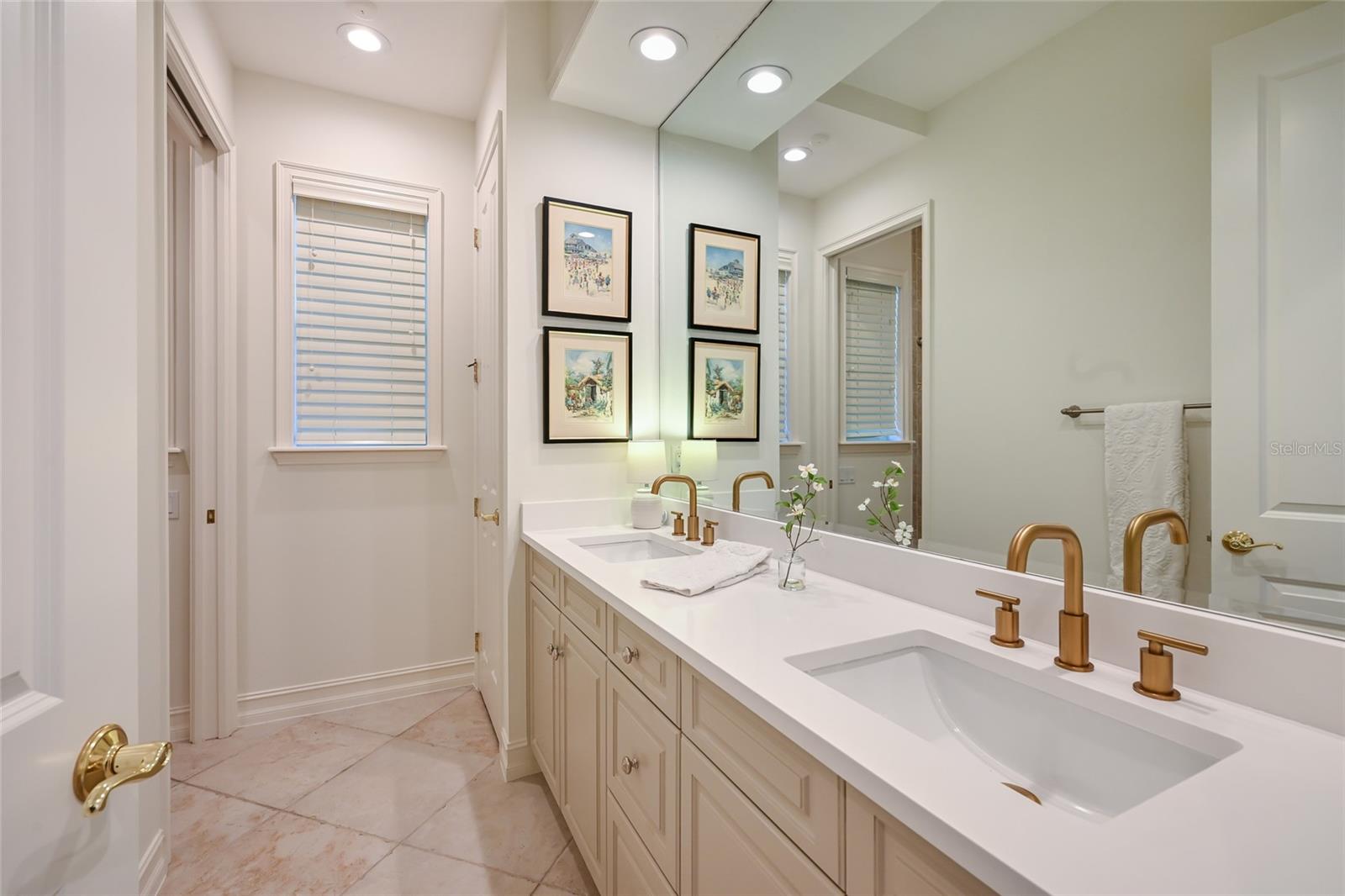 Image 50 of 100 For 6903 Belmont Court