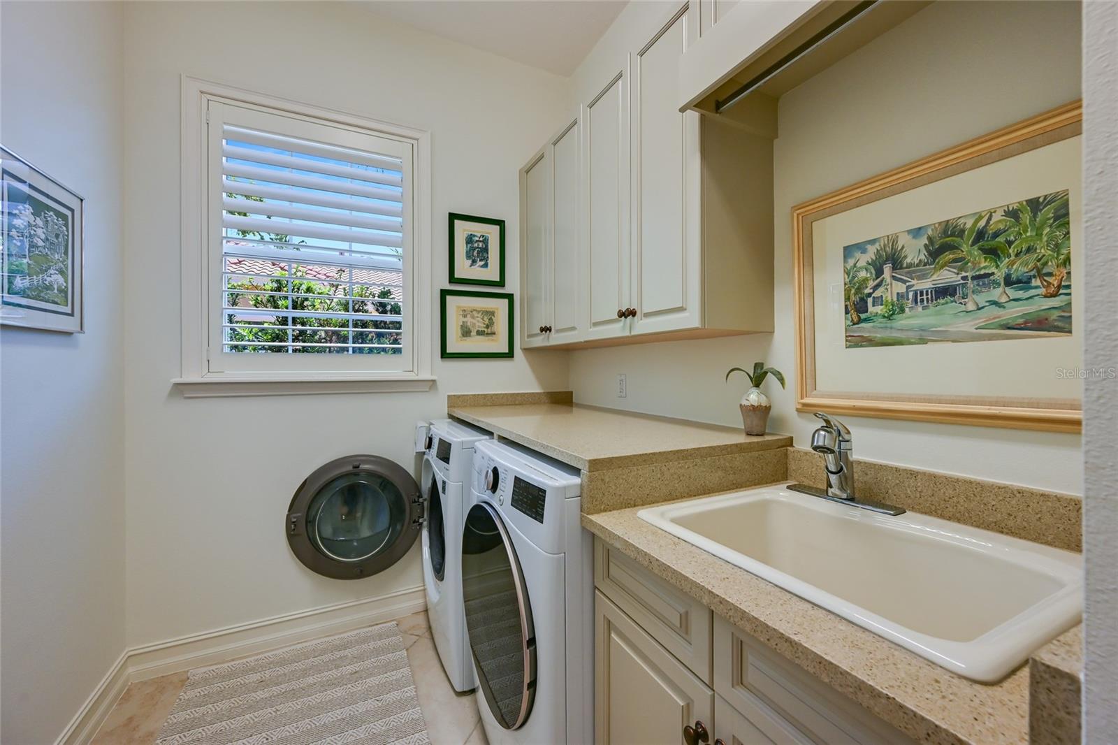 Image 54 of 100 For 6903 Belmont Court