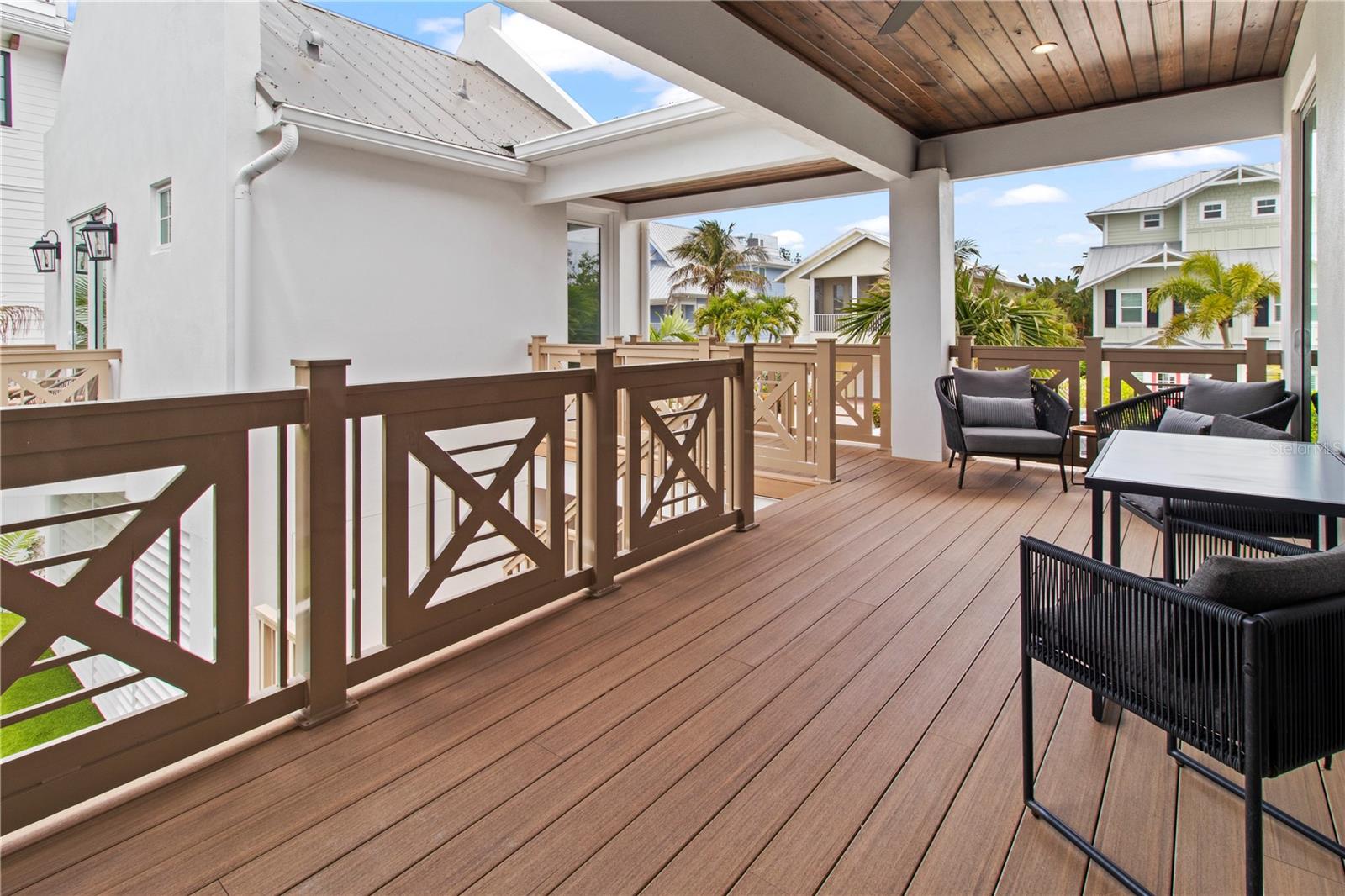 Image 33 of 100 For 416 Alamanda Road