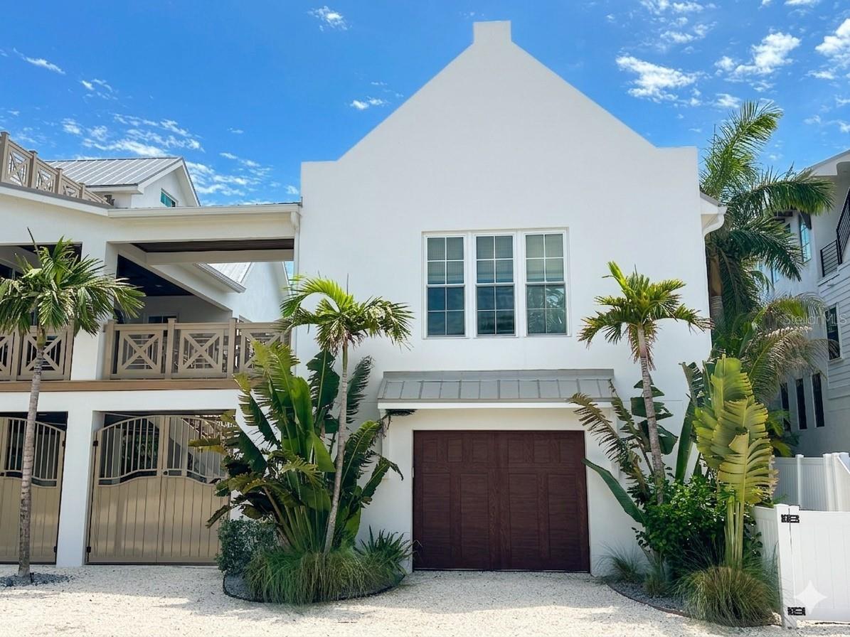 Image 34 of 100 For 416 Alamanda Road