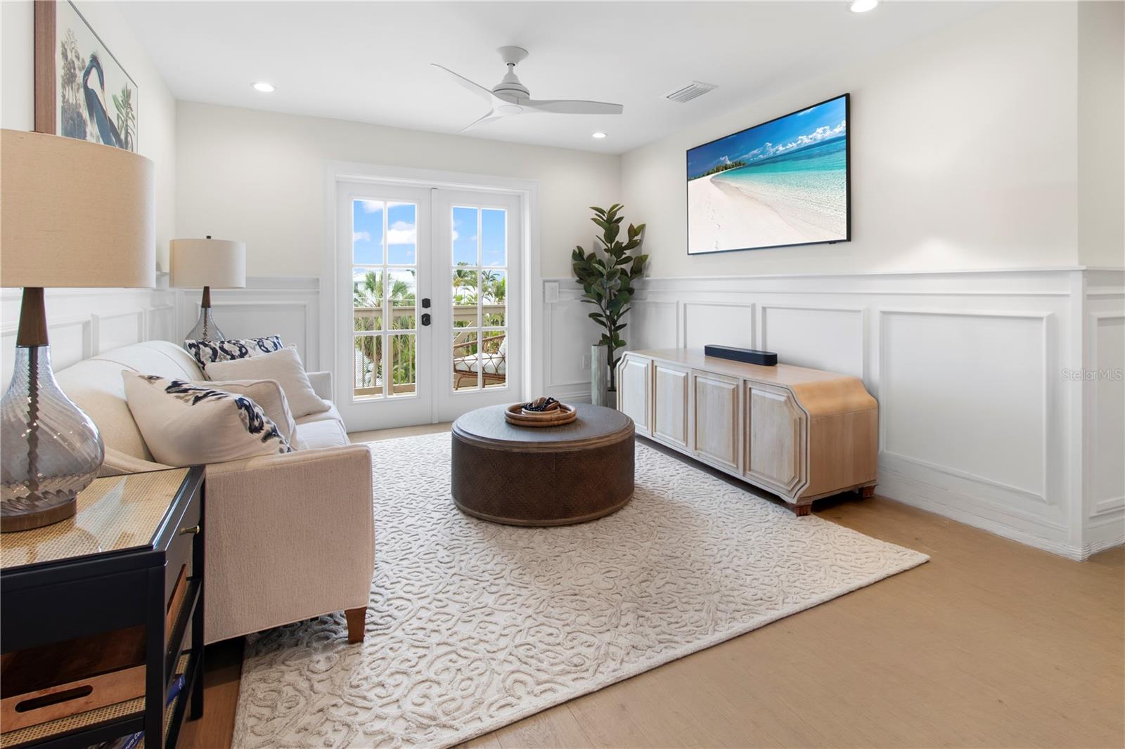 Image 47 of 100 For 416 Alamanda Road