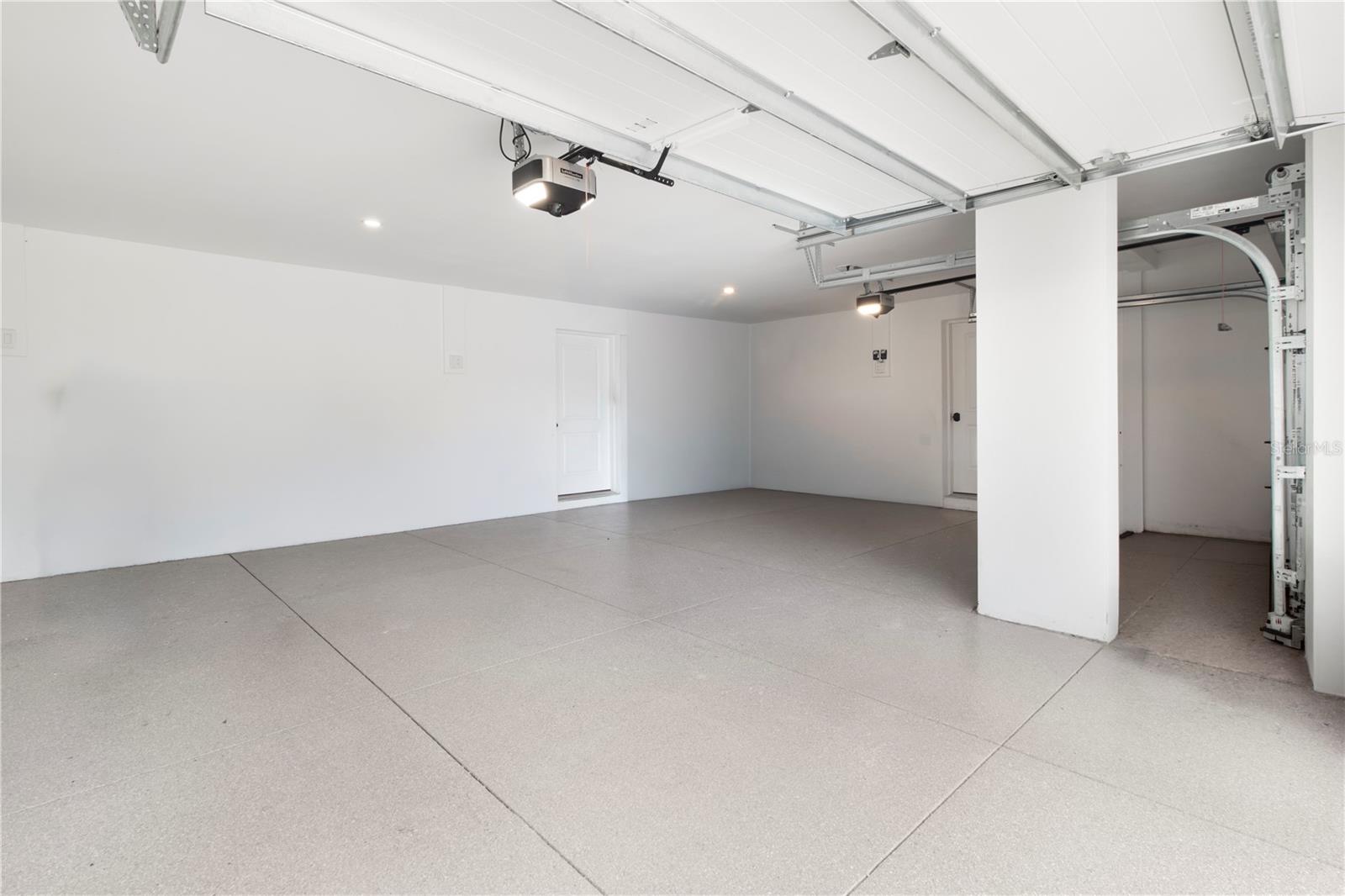 Image 76 of 100 For 416 Alamanda Road