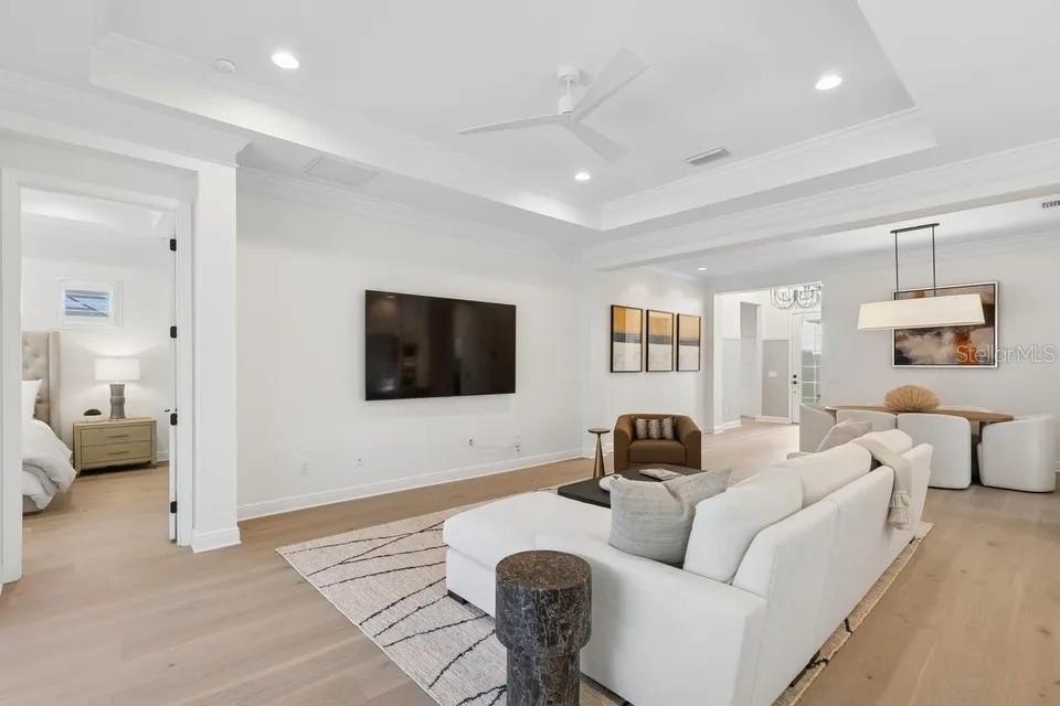 Image 14 of 70 For 7346 Edenmore Street