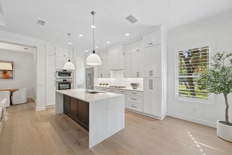 Image 17 of 70 For 7346 Edenmore Street