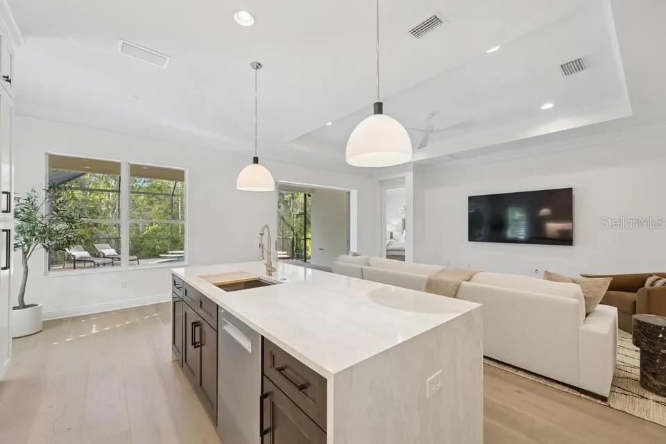 Image 24 of 70 For 7346 Edenmore Street