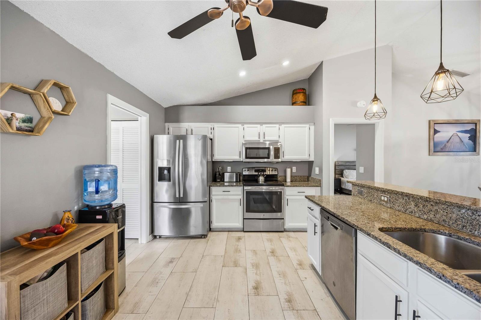 Image 14 of 60 For 4851 Hamlets Grove Drive