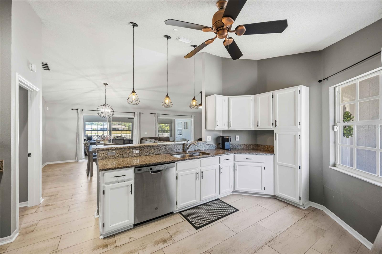 Image 16 of 60 For 4851 Hamlets Grove Drive