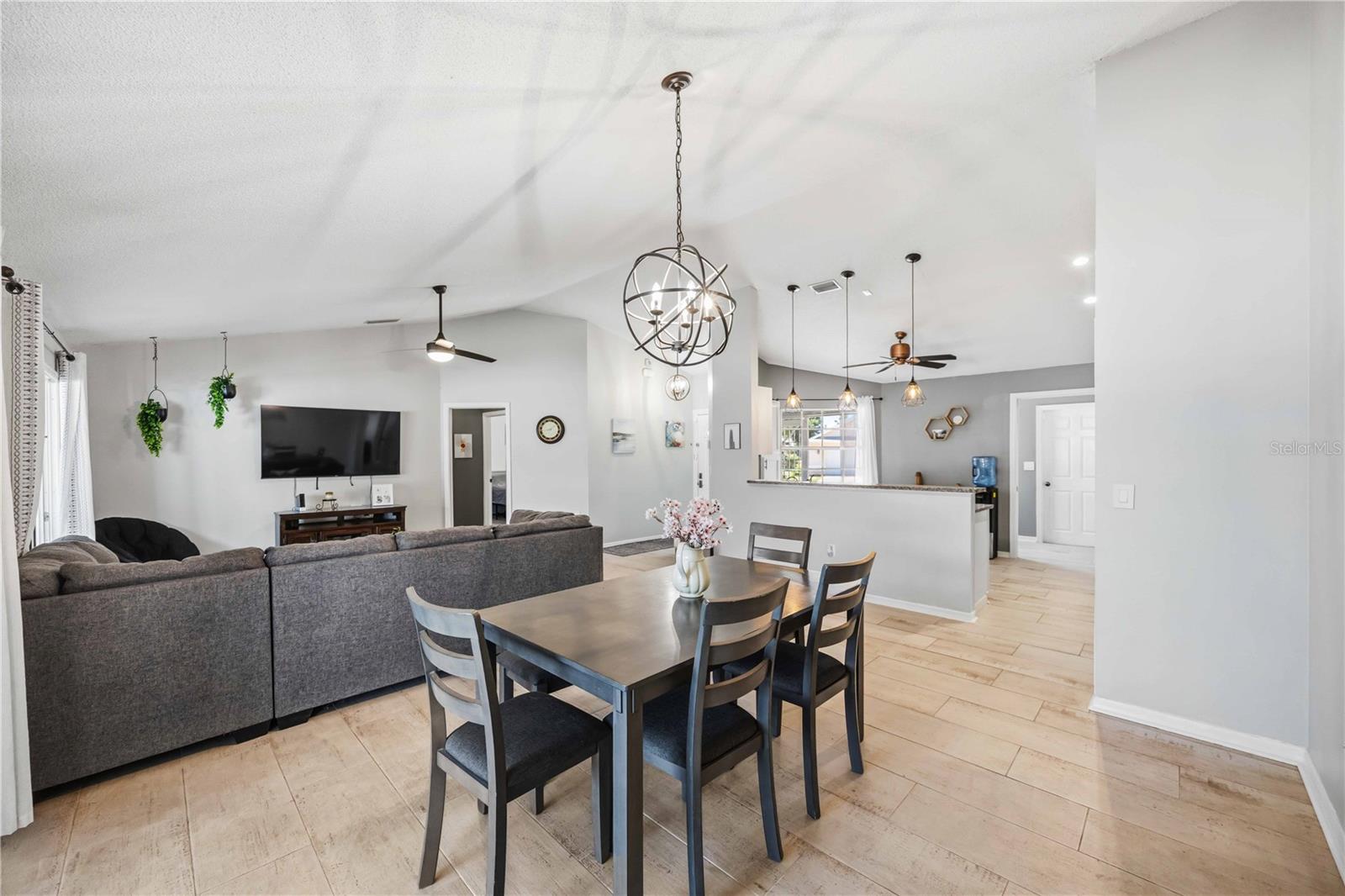 Image 20 of 60 For 4851 Hamlets Grove Drive