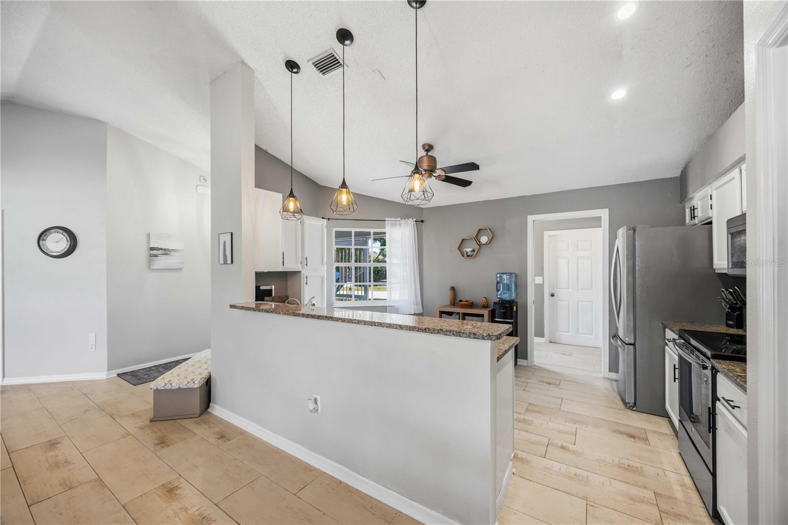 Image 21 of 60 For 4851 Hamlets Grove Drive