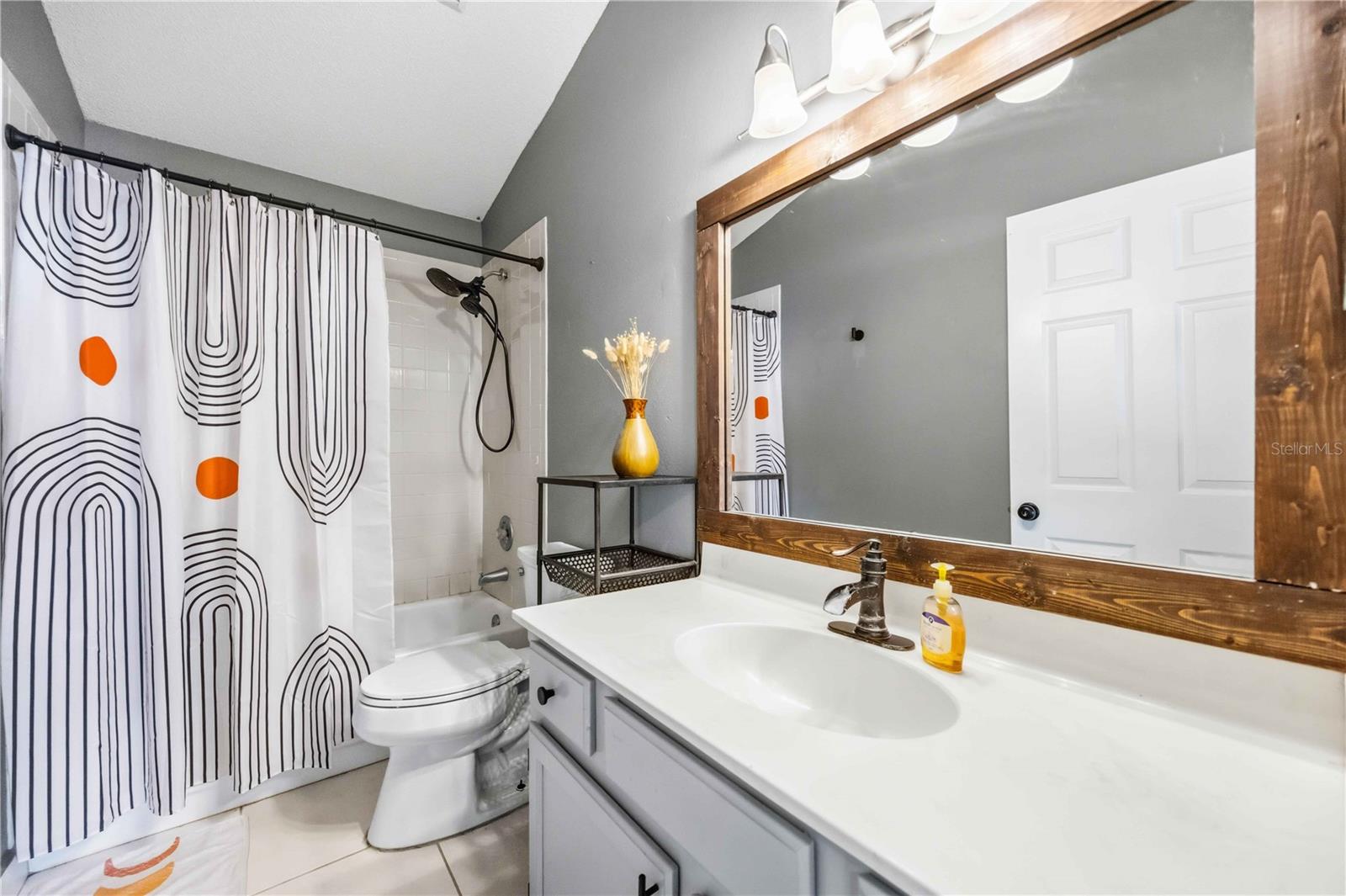 Image 25 of 60 For 4851 Hamlets Grove Drive