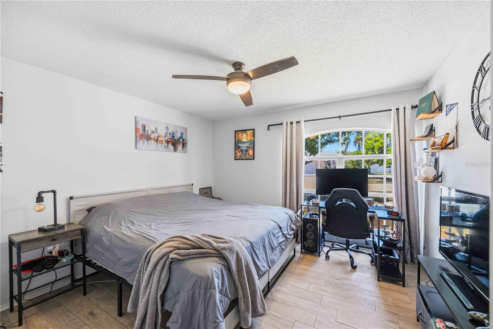 Image 30 of 60 For 4851 Hamlets Grove Drive