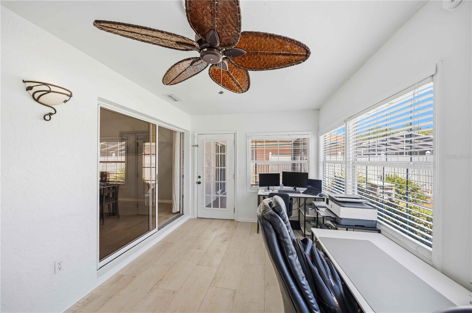 Image 31 of 60 For 4851 Hamlets Grove Drive